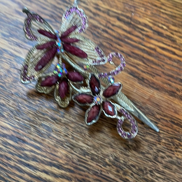 Hair Clips - Picture 2 of 4